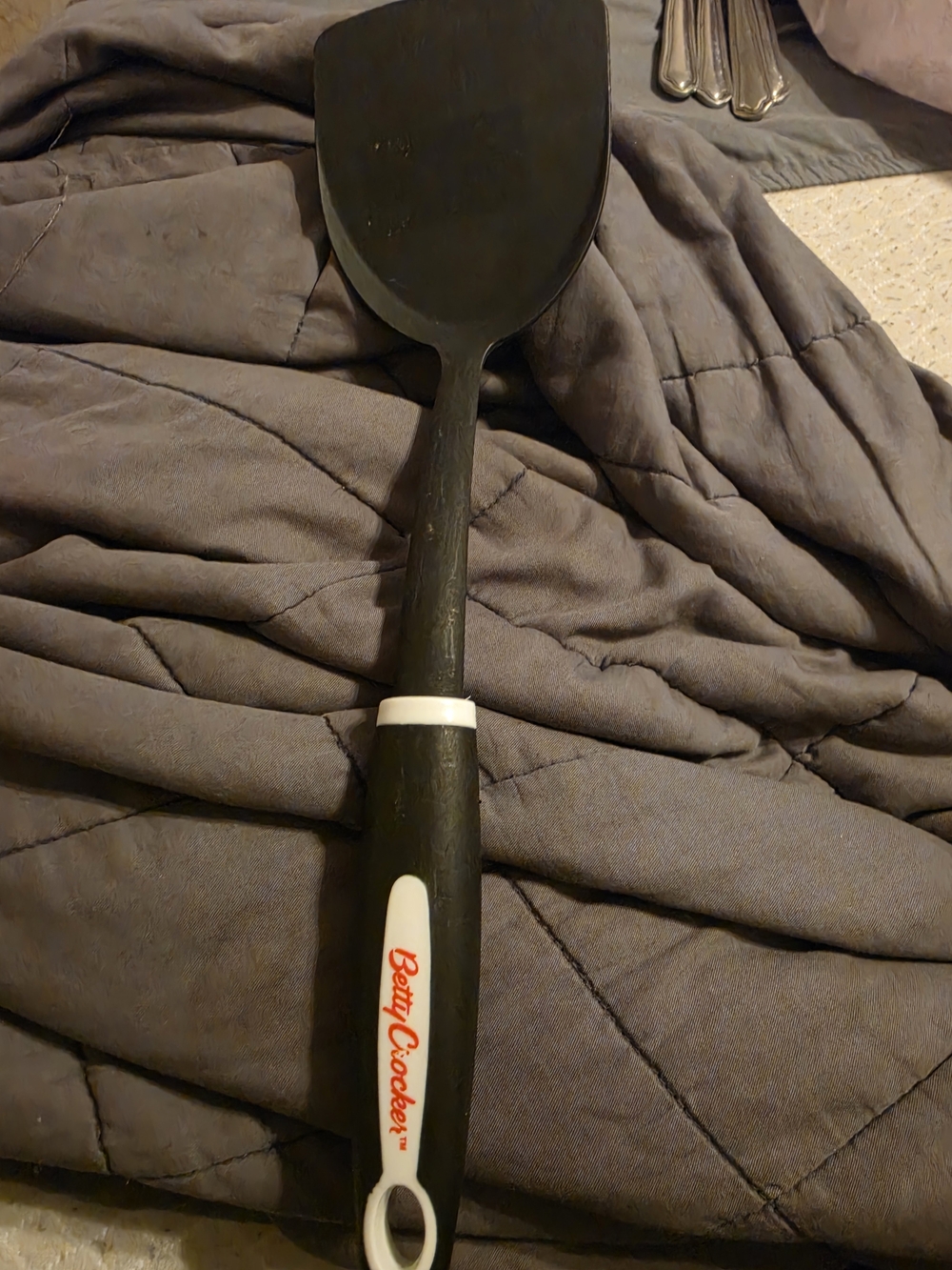 Betty Crocker Black and White Turner Spatula